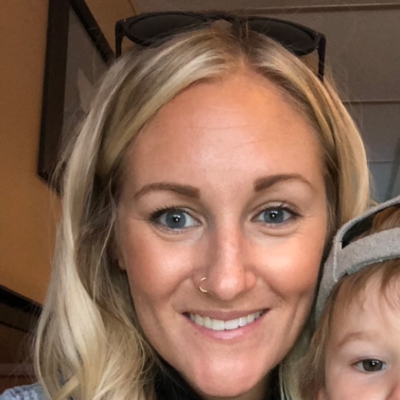 Meet your Posher, Lauren - Picture 1 of 1